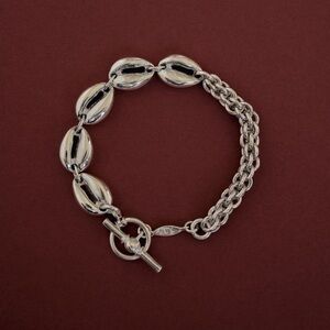 BRAND NEW COWRIE 5 SHELL BRACELET